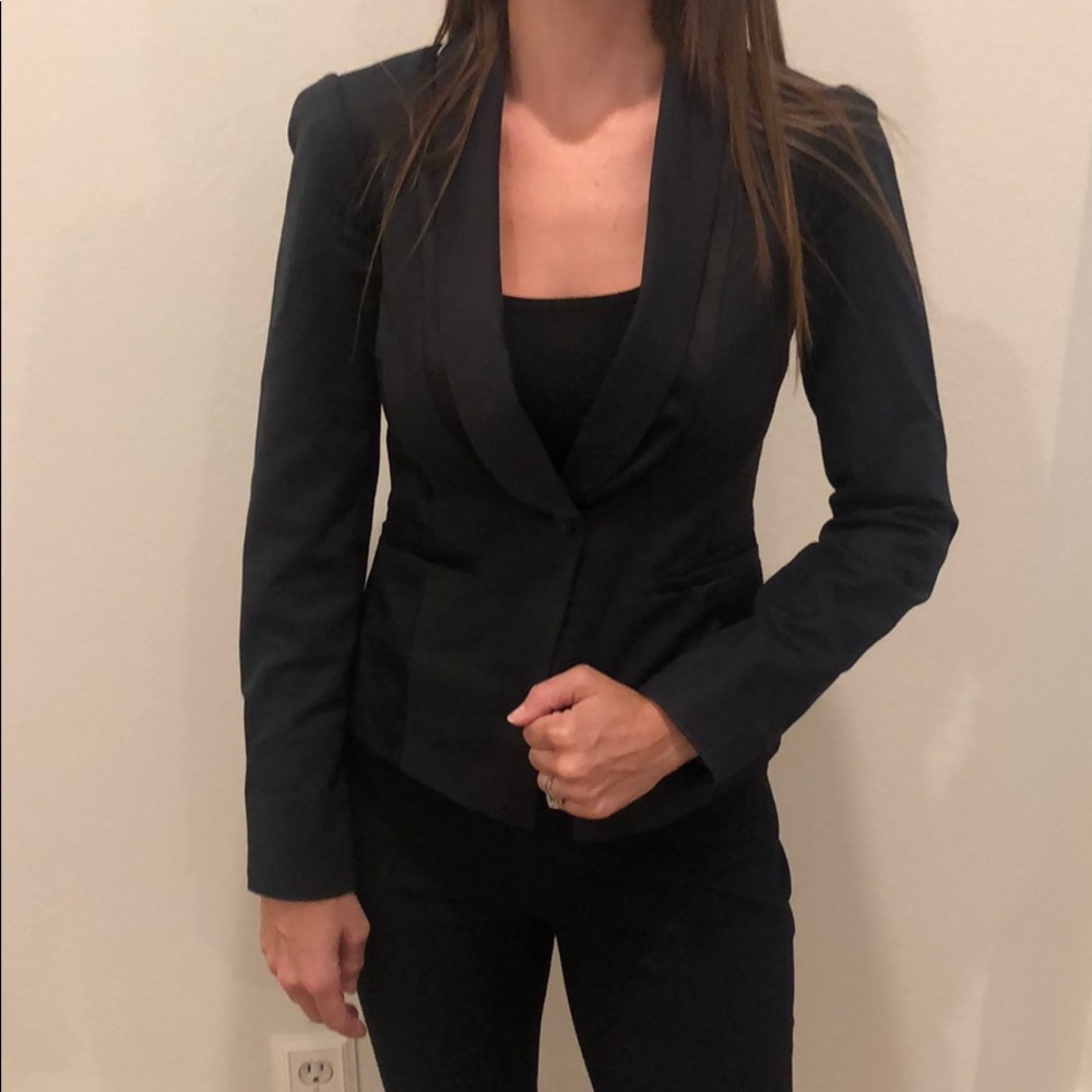 Beautifully tailored blazer with satin details!